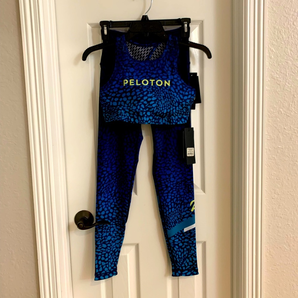 NWT small peloton set